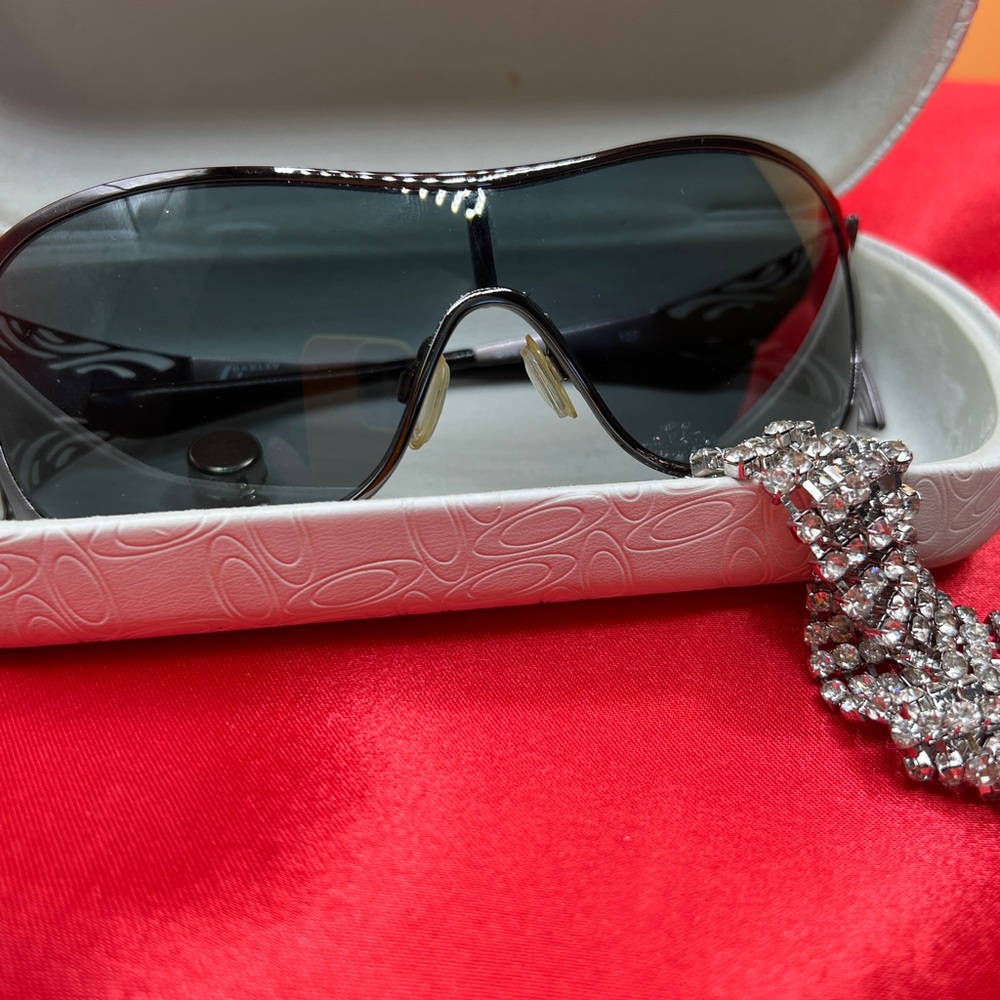 Stylish OAKLEY Black Sunglasses